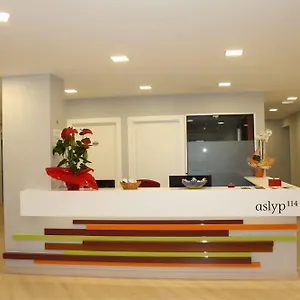 Aslyp 114 2*, Barcellona Spagna