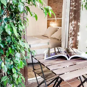 https://cien.topbarcelonahotels.com